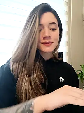 maliciaworld online show from February 2025 05:04:02 PM