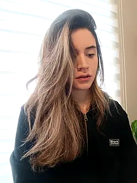 maliciaworld online show from February 2025 05:04:02 PM