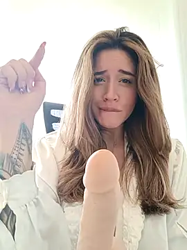 maliciaworld online show from March 2025 08:17:01 PM