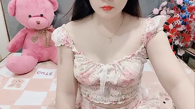 Snapshot of Funikio chatting on December 2025 02:04:01 PM Funikio online show from December 2025 02:04:01 PM