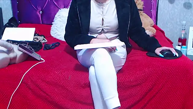 AyshaScott online show from March 2026 01:04:02 PM