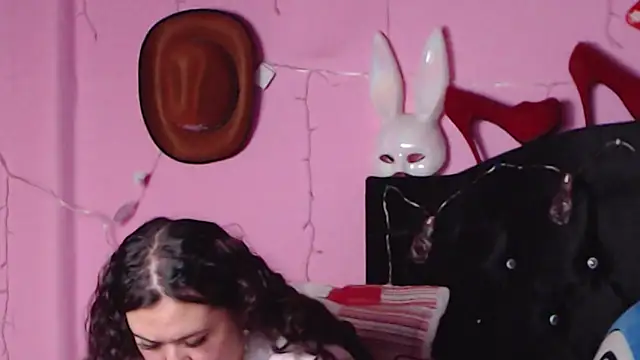 Snapshot of NikkiRous_ chatting on January 2025 04:30:02 PM NikkiRous online show from January 2025 04:30:02 PM