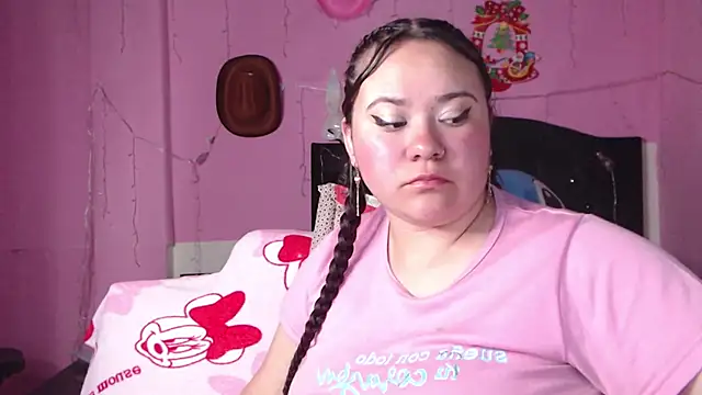 Snapshot of NikkiRous_ chatting on February 2025 06:56:02 PM NikkiRous online show from February 2025 06:56:02 PM