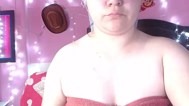 Snapshot of NikkiRous_ chatting on November 2025 12:49:02 PM NikkiRous online show from November 2025 12:49:02 PM