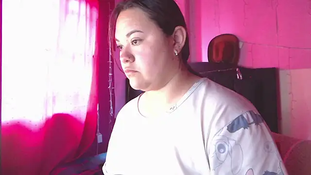 Snapshot of NikkiRous_ chatting on May 2026 01:38:01 PM NikkiRous online show from May 2026 01:38:01 PM