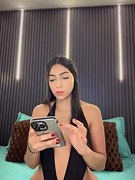 Snapshot of Ema_azel chatting on December 2025 01:38:01 PM Ema azel online show from December 2025 01:38:01 PM