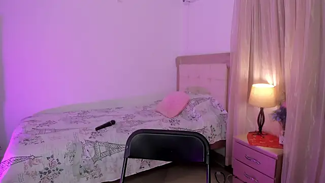 Snapshot of vale_kross chatting on March 2025 01:29:01 PM vale kross online show from March 2025 01:29:01 PM