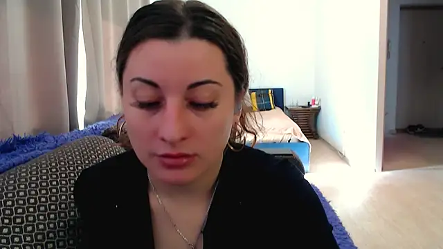 Helen Adams  online show from May 2026 05:48:01 AM