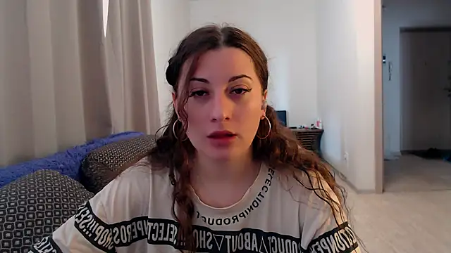 Helen Adams  online show from June 2026 05:17:02 AM