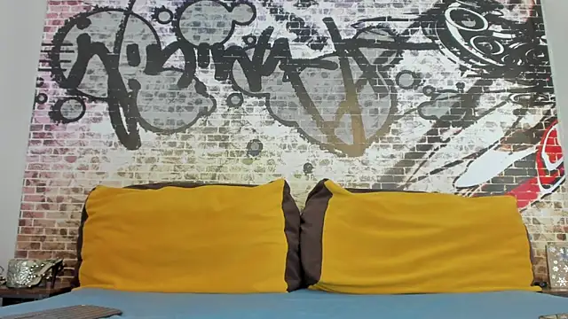 its me miley online show from February 2025 01:19:02 PM