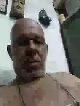 Snapshot of FabiQuilmes chatting on January 2025 03:01:01 PM FabiQuilmes online show from January 2025 03:01:01 PM