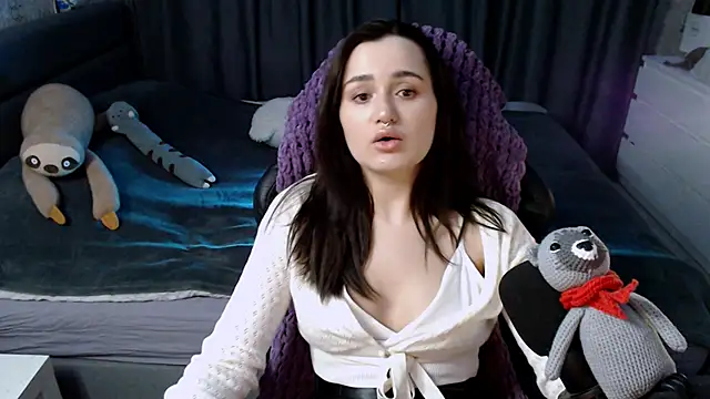 KiraYammy online show from January 2025 10:27:01 PM