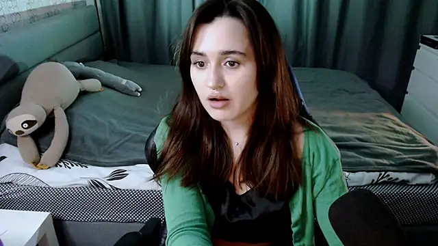 KiraYammy online show from March 2025 10:43:02 PM