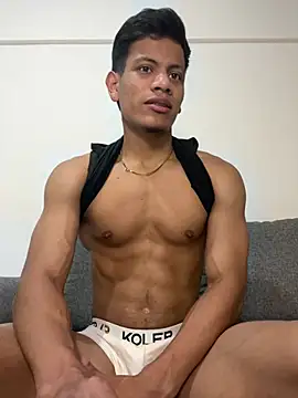 bbchocolate27 online show from April 2026 10:21:02 PM