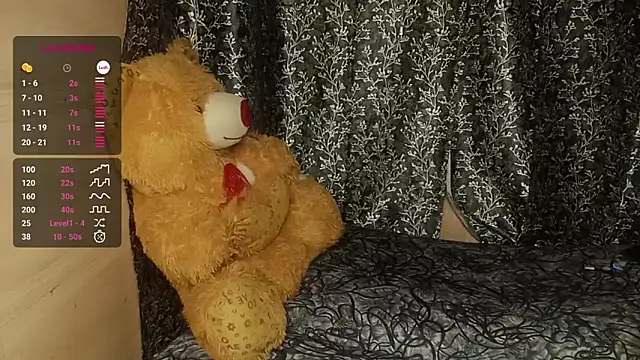 Snapshot of shuhana_ chatting on February 2025 02:39:02 AM shuhana online show from February 2025 02:39:02 AM