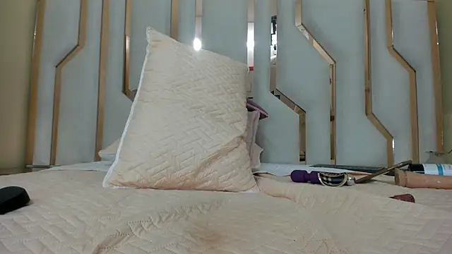 TifanyChill online show from January 2025 02:19:01 AM