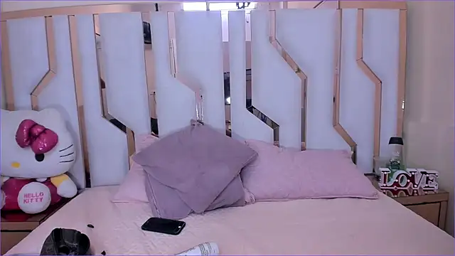 TifanyChill online show from September 2025 07:36:01 PM