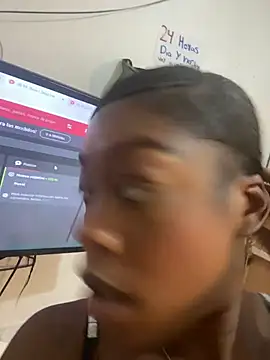 Snapshot of keilysofia chatting on October 2025 09:15:01 PM keilysofia online show from October 2025 09:15:01 PM