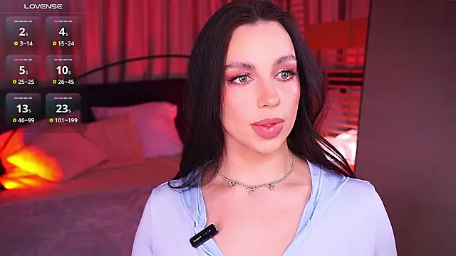 Snapshot of LunaNight chatting on February 2026 08:24:01 PM LunaNight online show from February 2026 08:24:01 PM