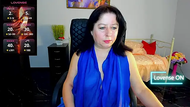 Julia Dean online show from March 2025 11:56:01 AM