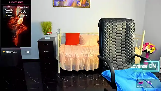 Julia Dean online show from March 2025 04:15:02 PM