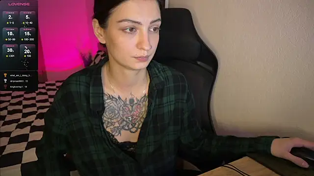 Snapshot of BabeRainbow chatting on January 2025 06:45:02 PM BabeRainbow online show from January 2025 06:45:02 PM