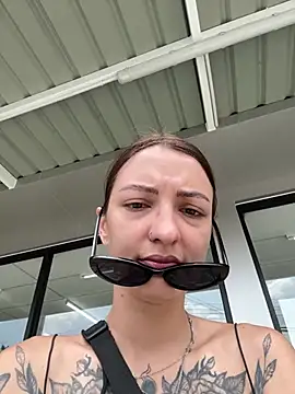 Snapshot of BabeRainbow chatting on January 2025 05:48:02 AM BabeRainbow online show from January 2025 05:48:02 AM