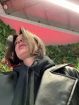 Snapshot of BabeRainbow chatting on February 2025 09:09:01 AM BabeRainbow online show from February 2025 09:09:01 AM