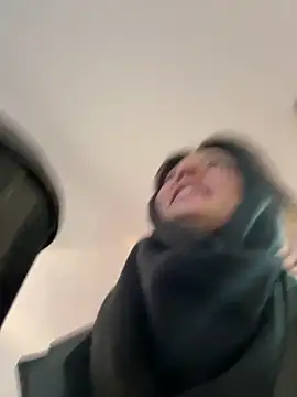 Snapshot of BabeRainbow chatting on February 2025 09:10:01 AM BabeRainbow online show from February 2025 09:10:01 AM