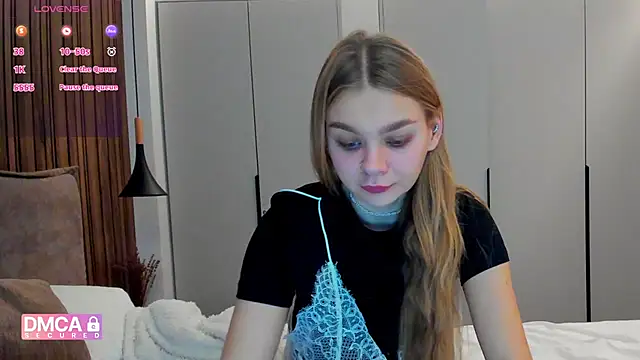 Molly sweetie online show from November 2025 07:13:02 AM