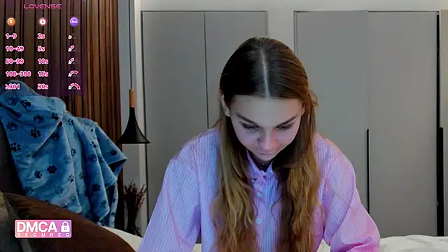 Molly sweetie online show from November 2025 07:30:01 AM