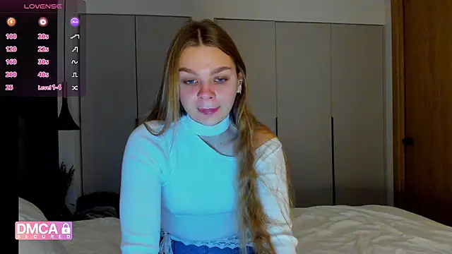 Molly sweetie online show from December 2025 07:17:01 AM