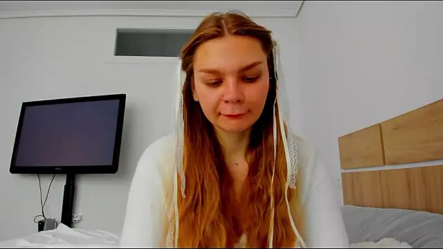 Molly sweetie online show from April 2026 06:22:02 AM