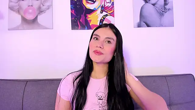 Snapshot of Maylin_Garcia chatting on April 2026 02:49:01 PM Maylin Garcia online show from April 2026 02:49:01 PM