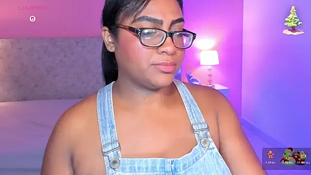 BlakmillerrGilson online show from December 2025 07:53:01 PM