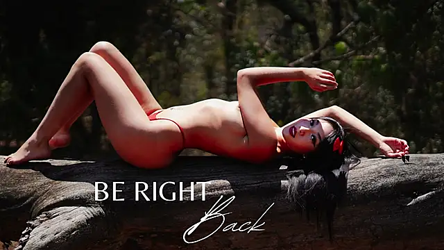 Snapshot of ZendayaGrey chatting on February 2025 08:47:01 PM ZendayaGrey online show from February 2025 08:47:01 PM