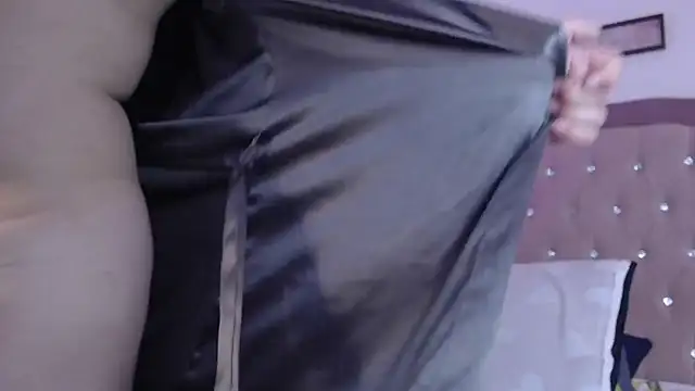 Snapshot of AnnadirtyXo chatting on February 2025 10:37:02 AM AnnadirtyXo online show from February 2025 10:37:02 AM