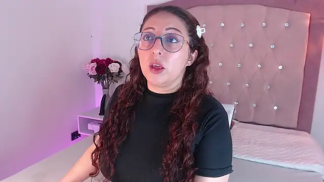 Snapshot of AnnadirtyXo chatting on February 2025 04:59:01 AM AnnadirtyXo online show from February 2025 04:59:01 AM