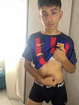 Leonarrrd 01 online show from December 2024 06:12:01 PM