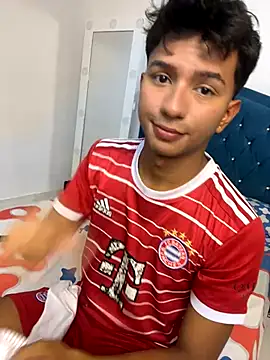 Leonarrrd 01 online show from September 2025 12:36:02 AM