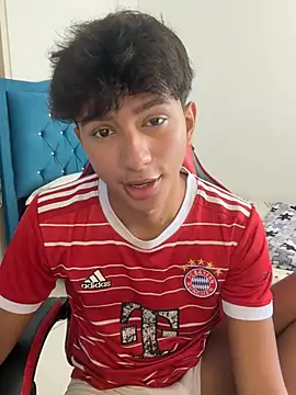 Leonarrrd 01 online show from March 2026 07:53:01 PM