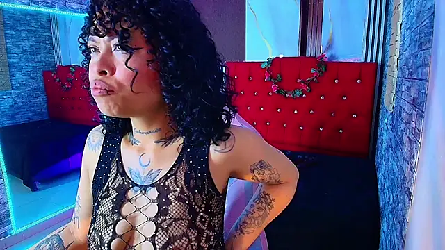 miahernadez303av online show from December 2025 03:56:01 AM