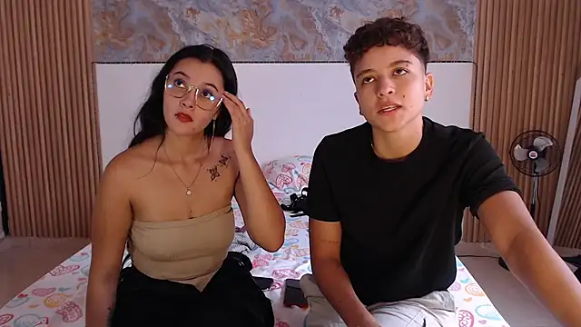 Snapshot of Antonella_Cruz02 chatting on October 2025 01:53:02 PM Antonella Cruz02 online show from October 2025 01:53:02 PM