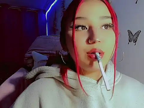 Snapshot of madisonx17 chatting on November 2025 12:22:01 AM madisonx17 online show from November 2025 12:22:01 AM