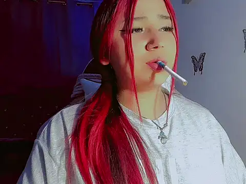 Snapshot of madisonx17 chatting on November 2025 12:09:01 AM madisonx17 online show from November 2025 12:09:01 AM