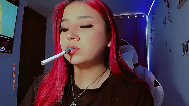 Snapshot of madisonx17 chatting on November 2025 08:08:02 PM madisonx17 online show from November 2025 08:08:02 PM