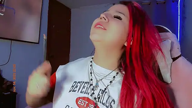 Snapshot of madisonx17 chatting on November 2025 03:04:01 AM madisonx17 online show from November 2025 03:04:01 AM