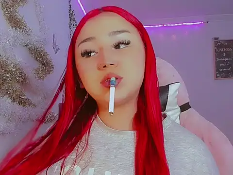 Snapshot of madisonx17 chatting on December 2025 08:38:01 PM madisonx17 online show from December 2025 08:38:01 PM