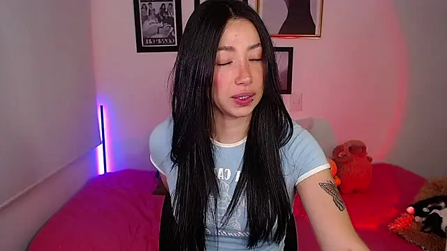 Snapshot of lilyy_evanss chatting on January 2025 03:26:01 AM lilyy evanss online show from January 2025 03:26:01 AM