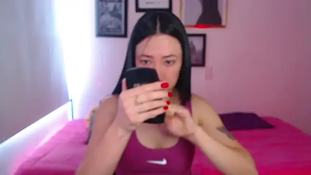 Snapshot of lilyy_evanss chatting on February 2025 08:18:01 PM lilyy evanss online show from February 2025 08:18:01 PM